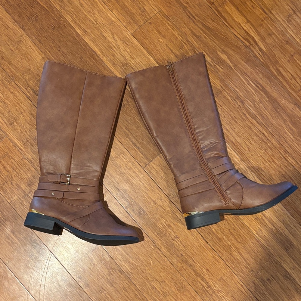 Soda Brown Boots Size 7.5